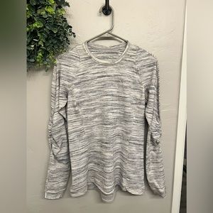 Lululemon White/Gray “Runderful Long Sleeve” Size 8